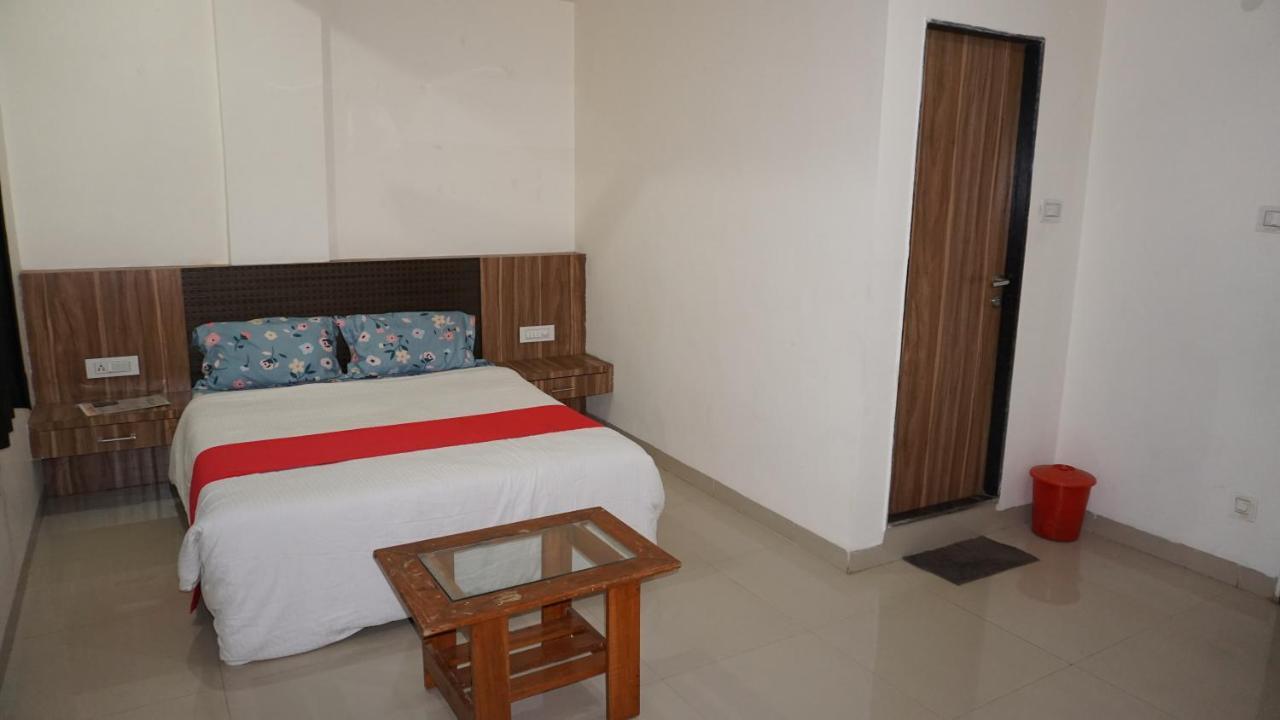 The Paramount Hotel, Panchgani Mahabaleshwar Εξωτερικό φωτογραφία