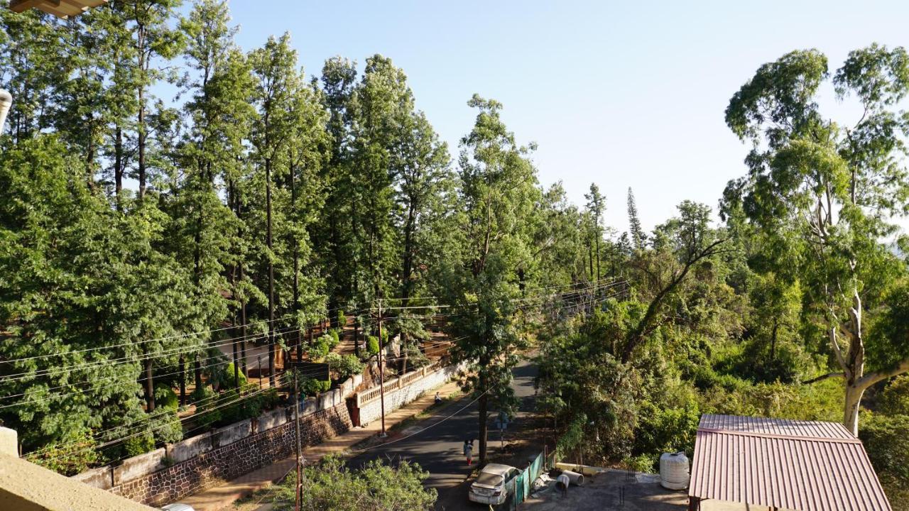 The Paramount Hotel, Panchgani Mahabaleshwar Εξωτερικό φωτογραφία