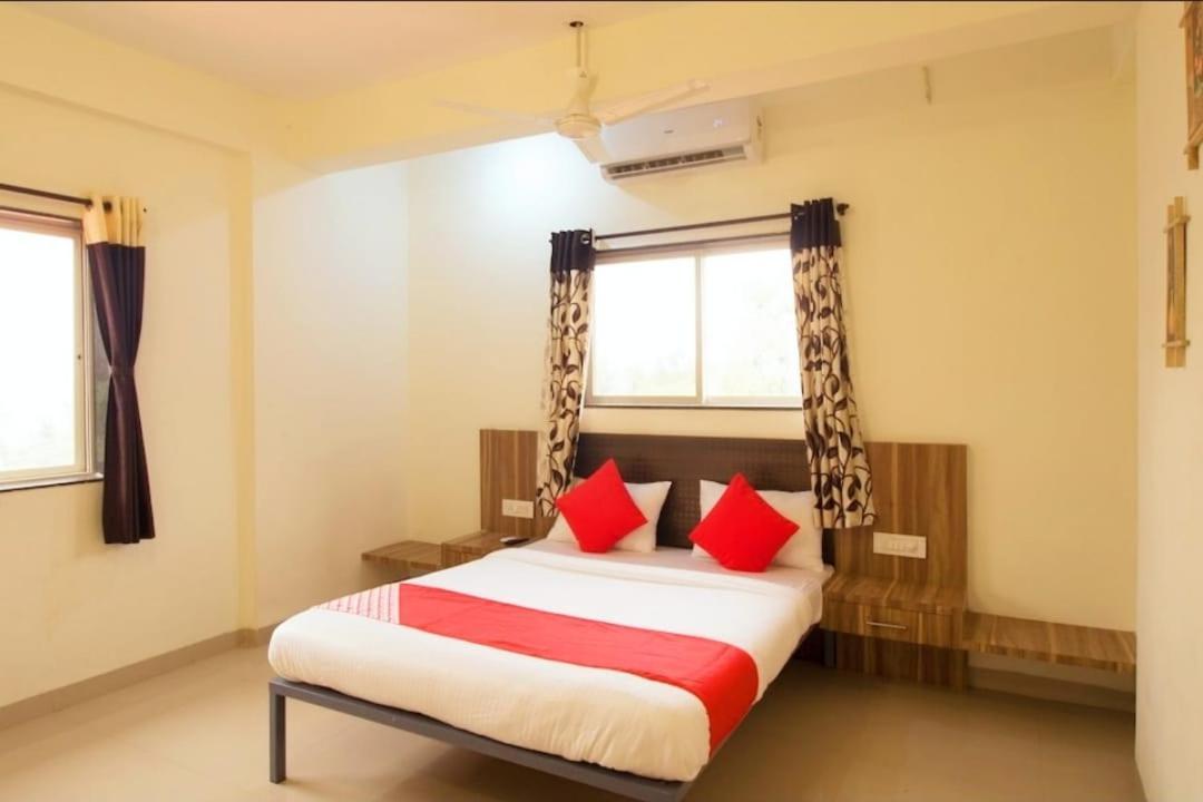 The Paramount Hotel, Panchgani Mahabaleshwar Εξωτερικό φωτογραφία